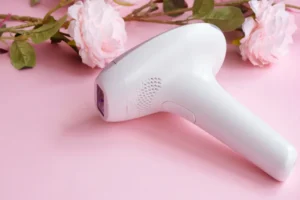 Aparat za lasersko odstranjevanje dlak doma